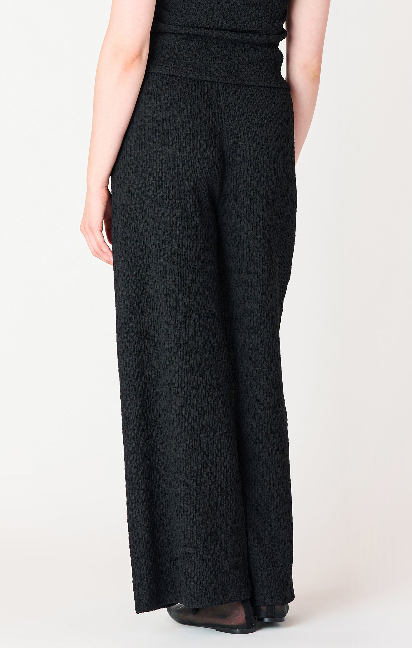 Textured Flowy Wide Leg Pant