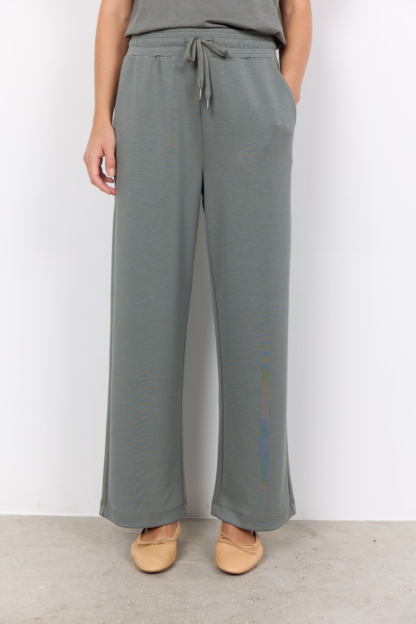 Banu Soft Relaxed Pant