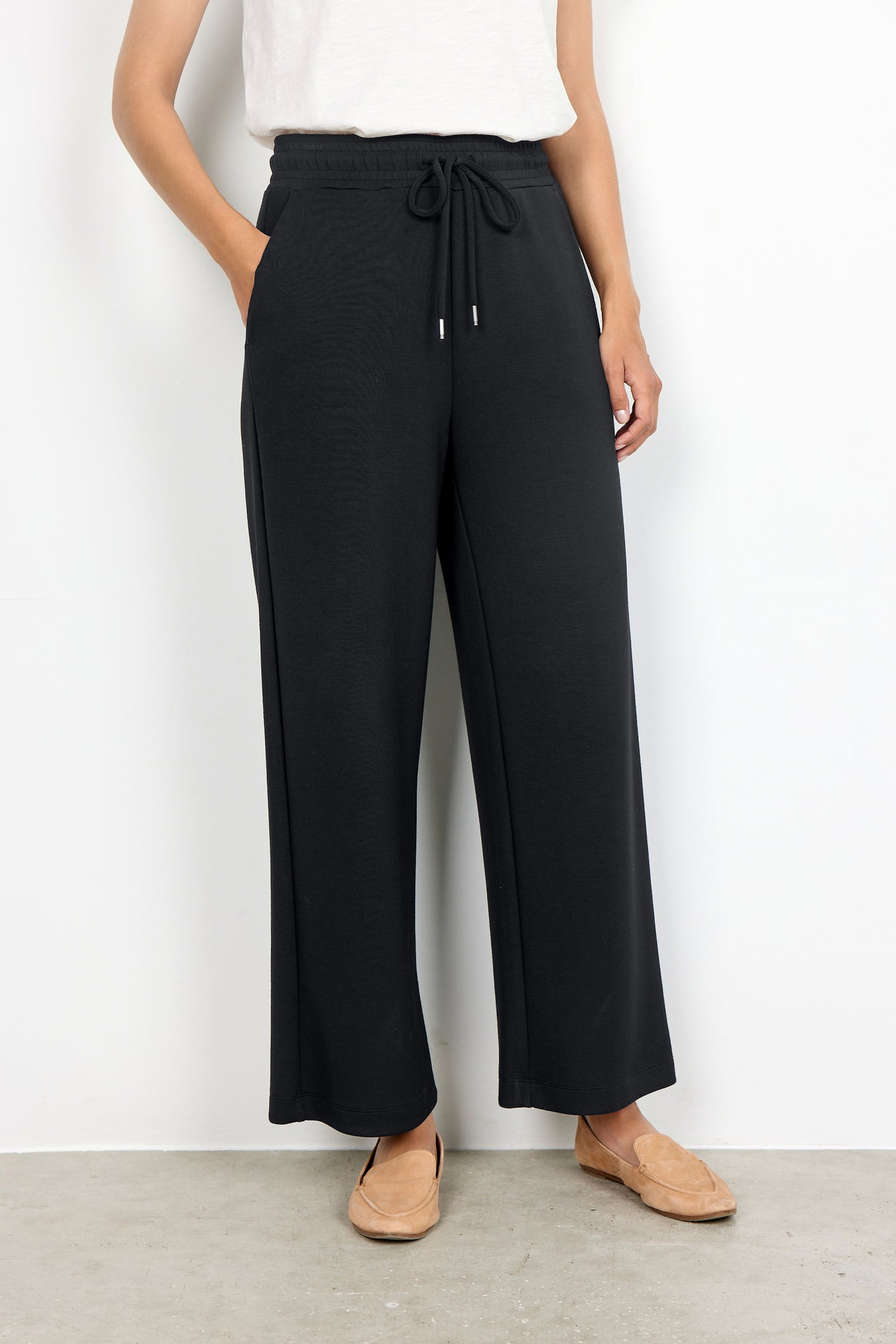 Banu Soft Relaxed Pant