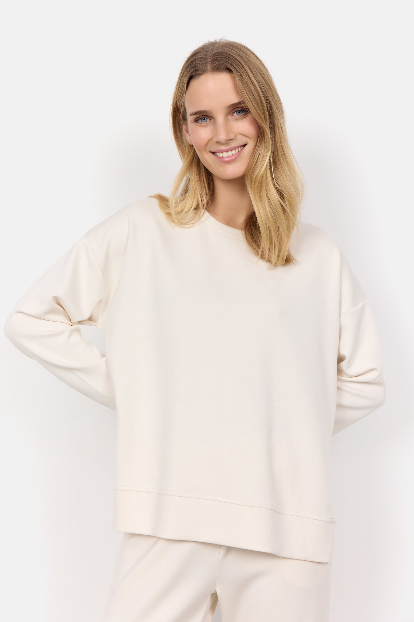 Banu Soft Crewneck Sweatshirt