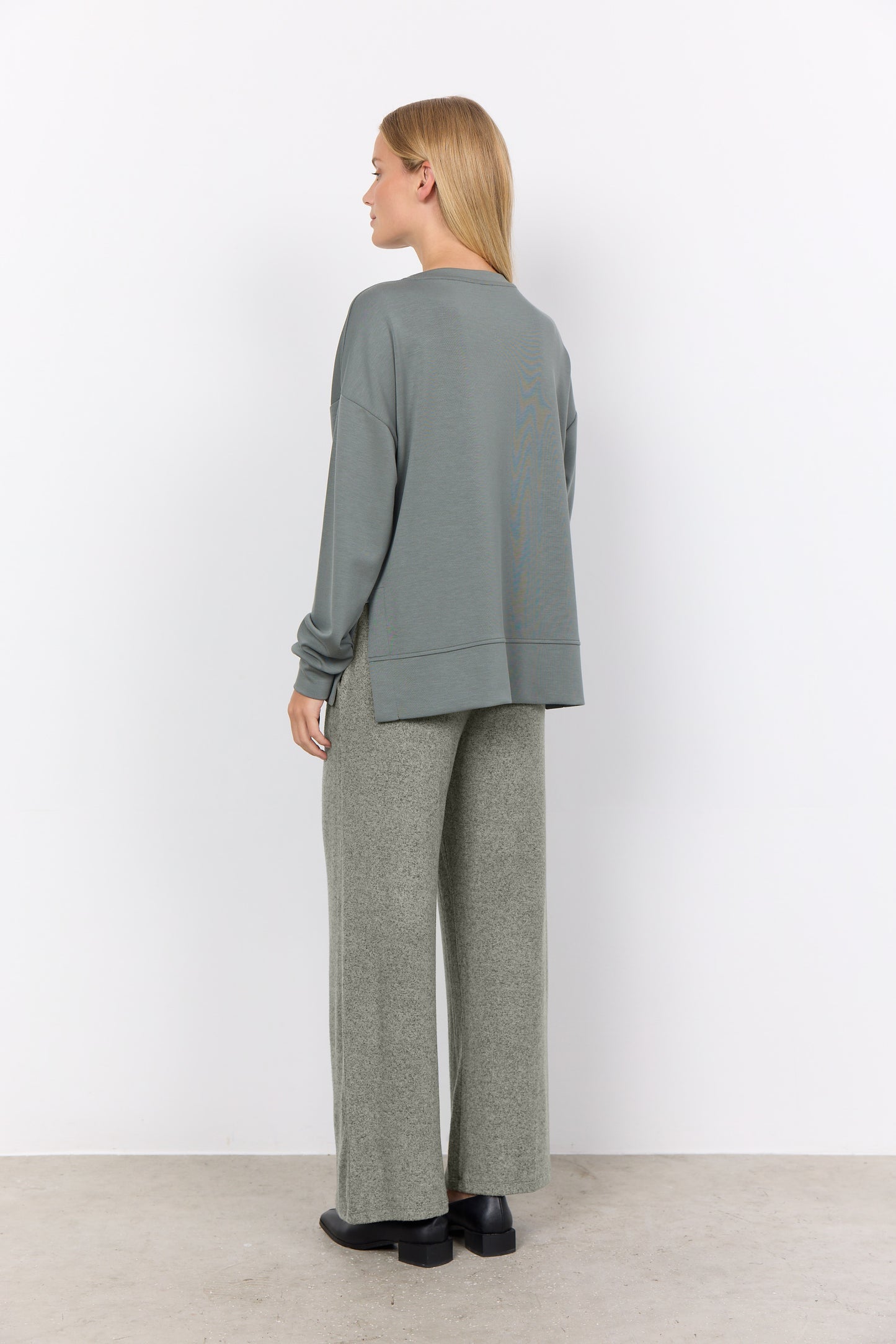 Banu Soft Crewneck Sweatshirt