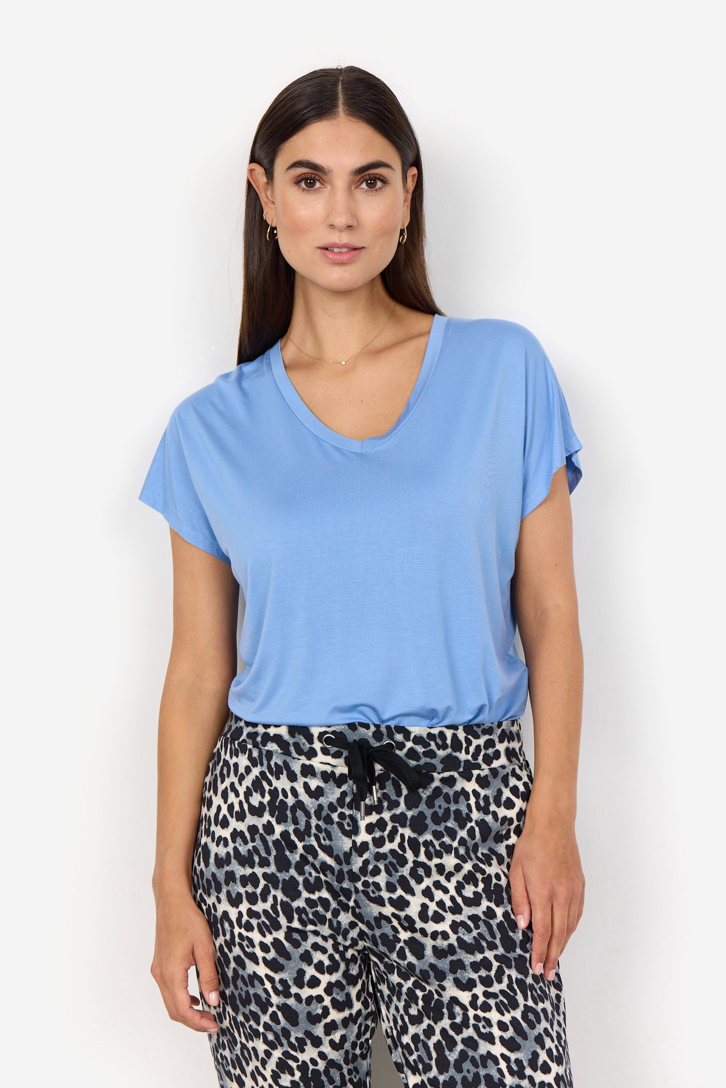 Marica V-Neck Basic T-Shirt