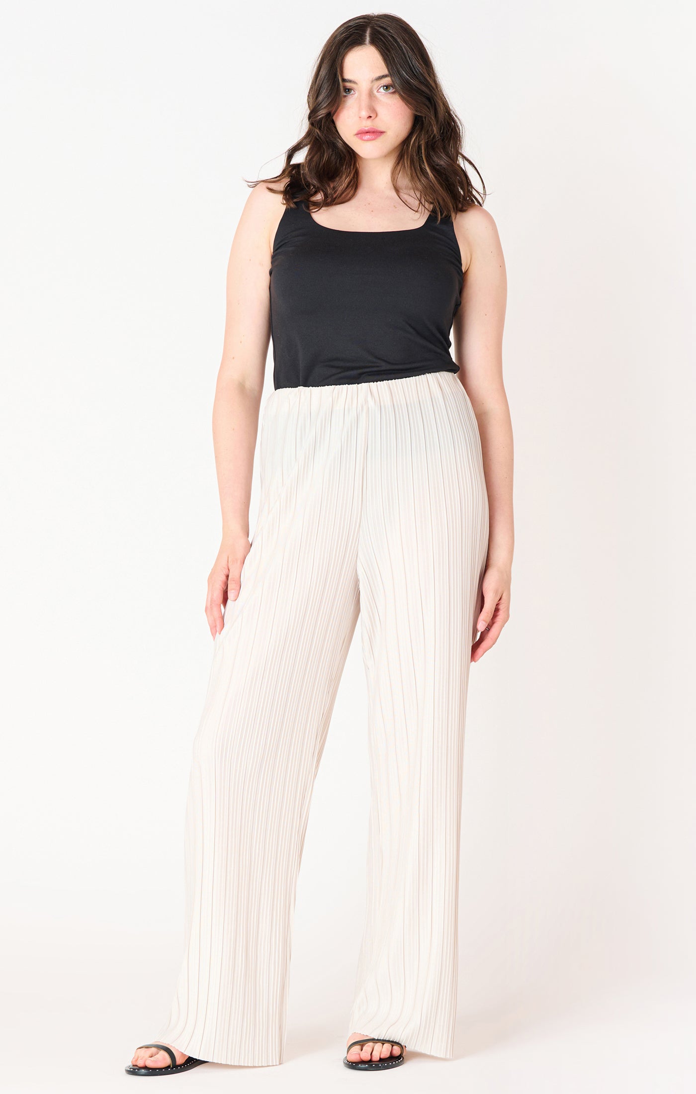 Pull On Pleated Pant